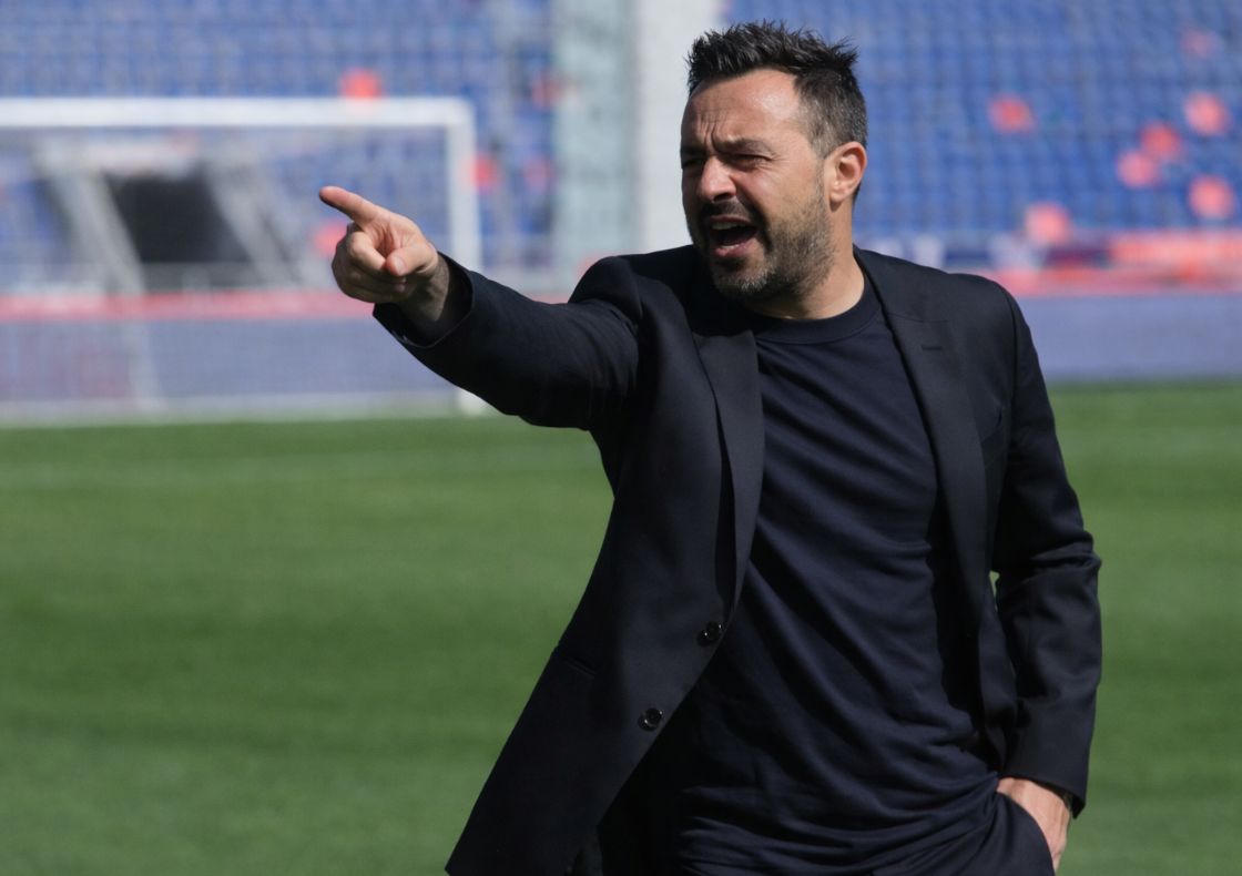 命悬一线的热刺豪赌未来：德泽尔比与波切蒂诺成救赎关键，重建之路迫在眉睫